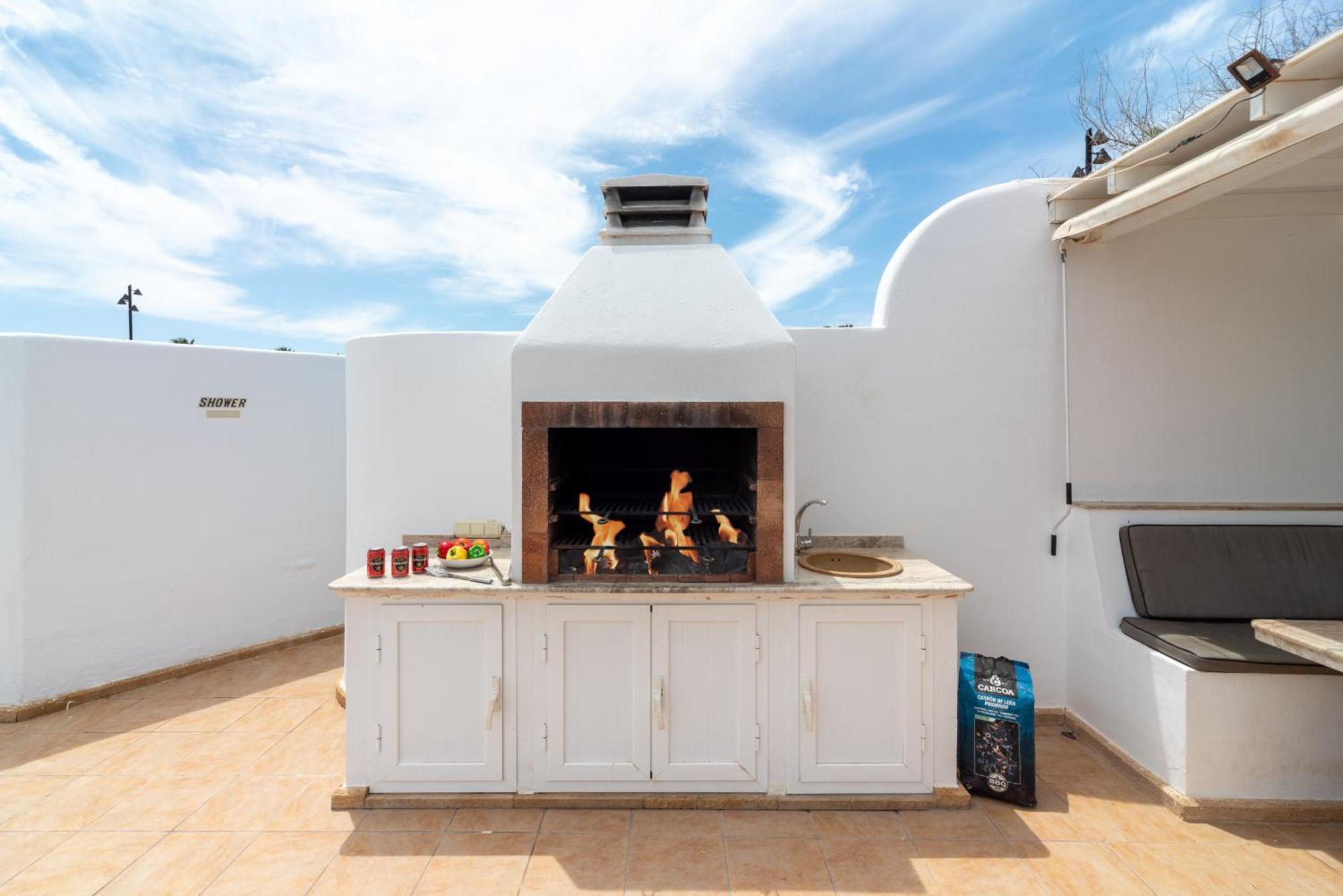 Villa Michelle - Lh114 By Villas Now Ltd Playa Blanca  Exteriér fotografie