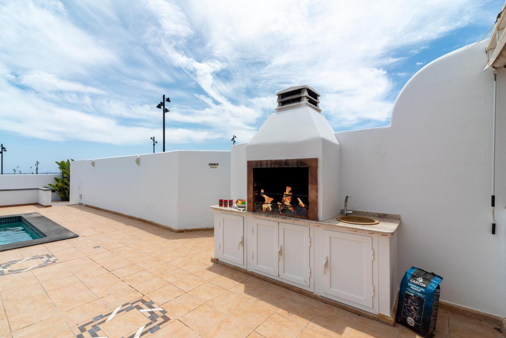 Villa Michelle - Lh114 By Villas Now Ltd Playa Blanca  Exteriér fotografie