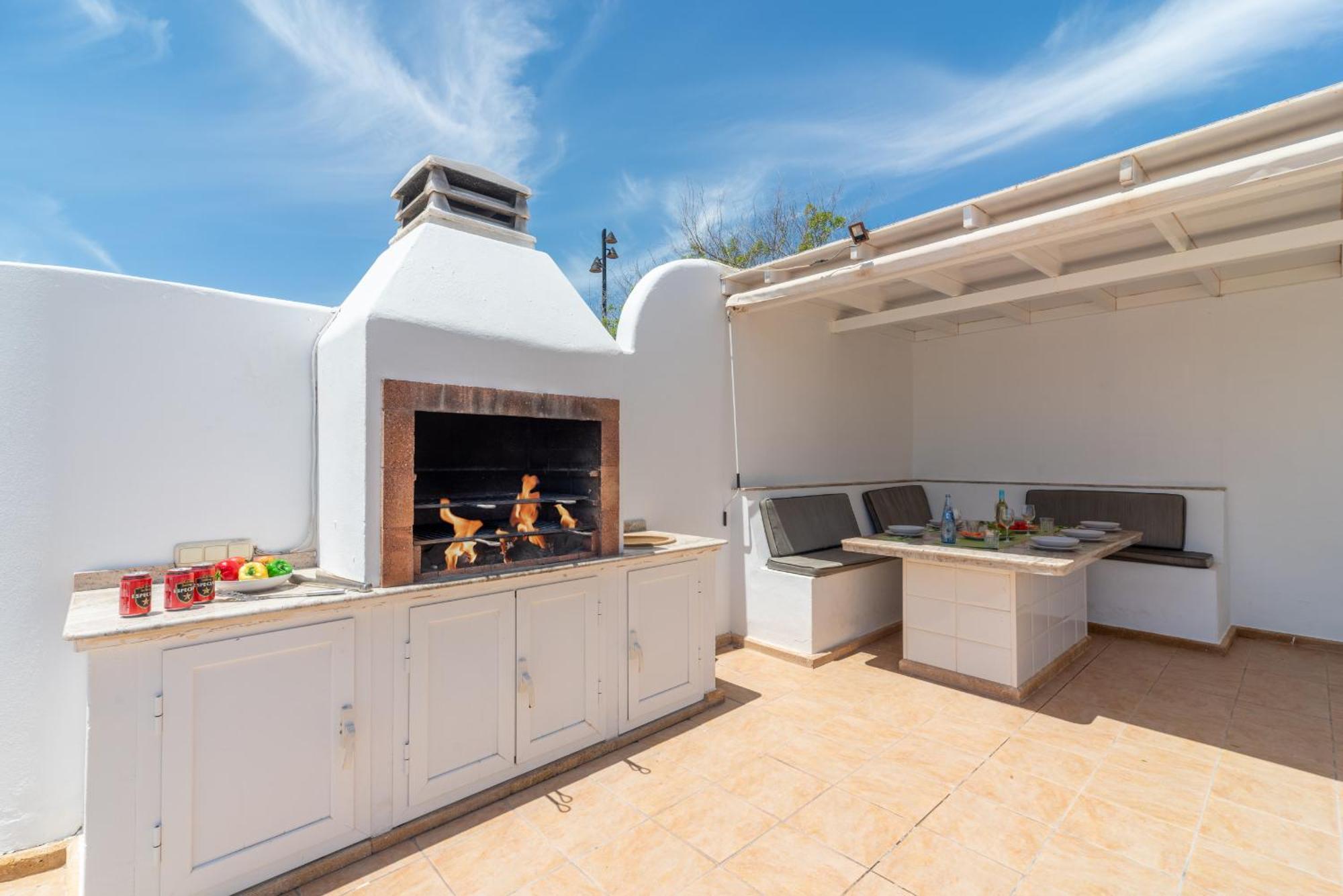 Villa Michelle - Lh114 By Villas Now Ltd Playa Blanca  Exteriér fotografie
